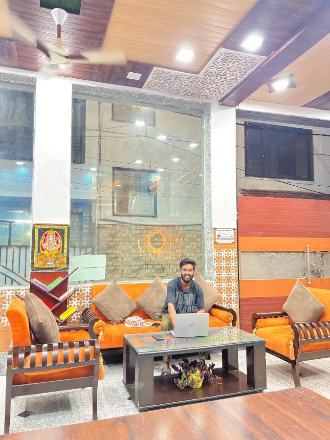Shanti Hostel And Garden Cafe Rishīkesh 외부 사진