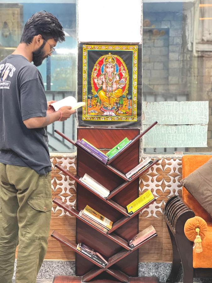 Shanti Hostel And Garden Cafe Rishīkesh 외부 사진